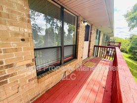 3 Sheridan Ave #B - Photo 1 of 1