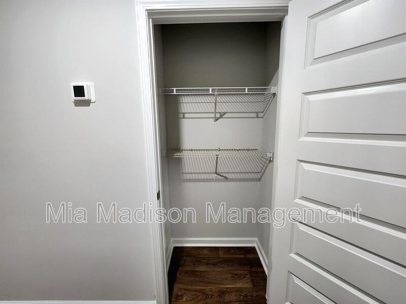 122 Ellie Way - Photo 4 of 24