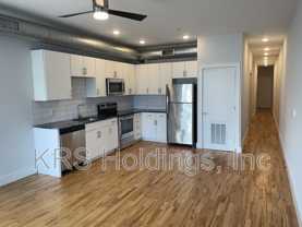 805 W Cary St #225 - Photo 1 of 1