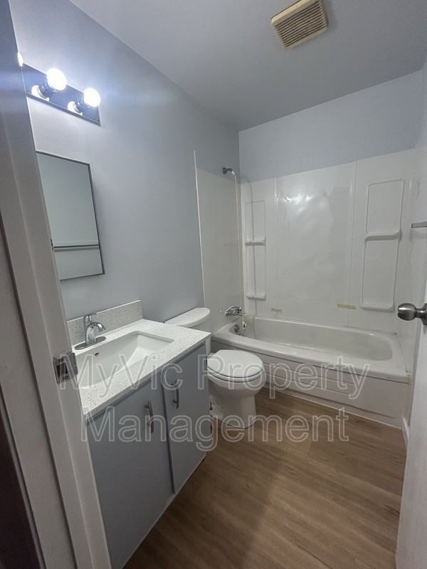 10152 158 Street NW - Photo 5 of 5