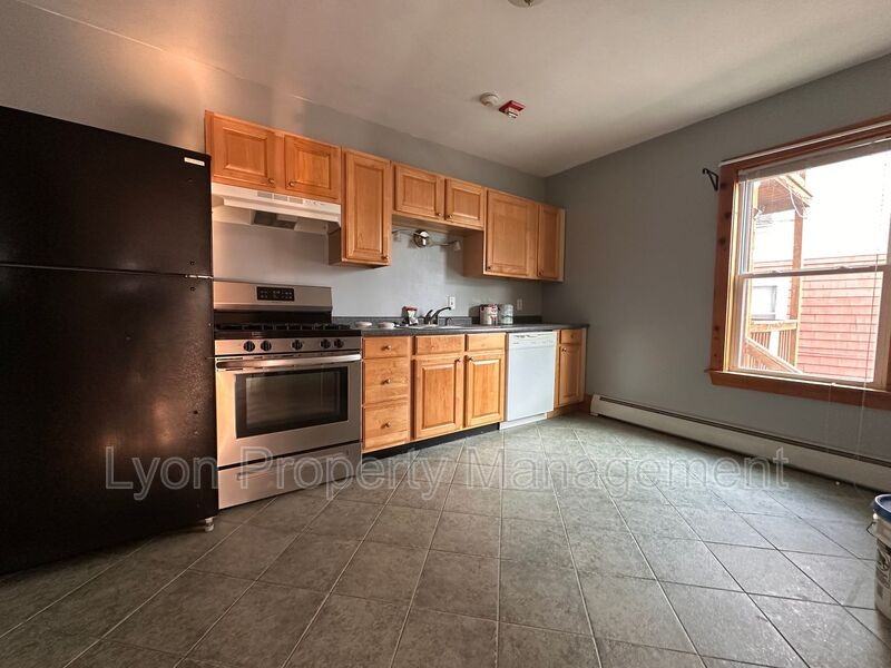 103 Cote Ave #1F - Photo 2 of 7