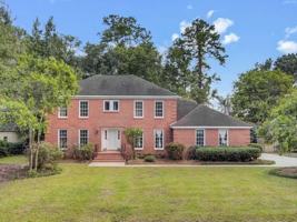 featured image of 104 Stratford Dr