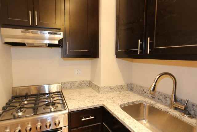 612 W Patterson Ave #104 - Photo 2 of 12