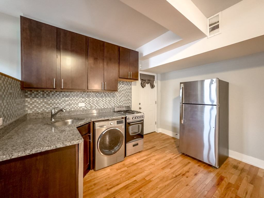 910 West George Street #GE - Photo 3 of 19