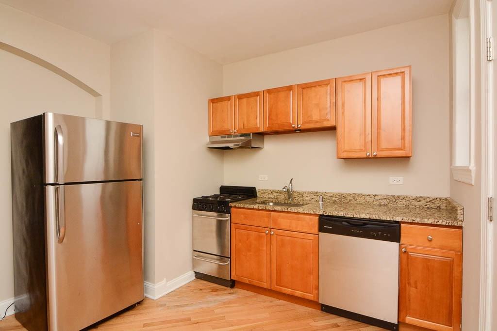 896 Green Bay Road #B17 - Photo 4 of 21