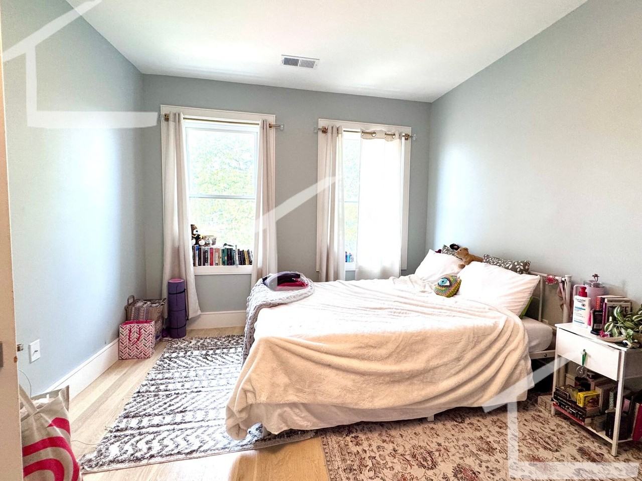 9 University Rd - Photo 7 of 13