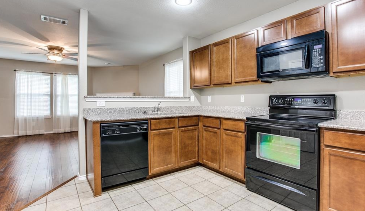 4500 Lacebark Ln - Photo 5 of 12