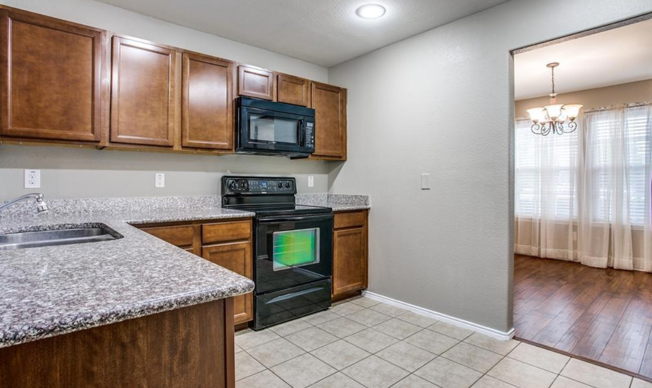 4500 Lacebark Ln - Photo 6 of 12
