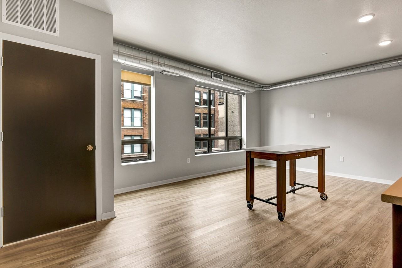 Oaks Union Depot - Photo 7 of 50