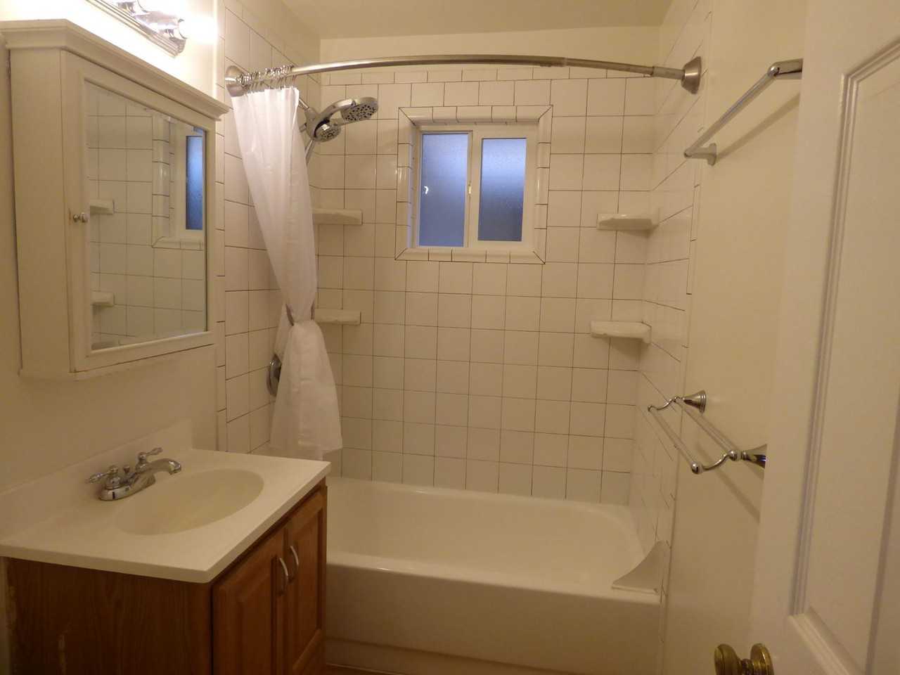 1327 Aspen St - Photo 7 of 11