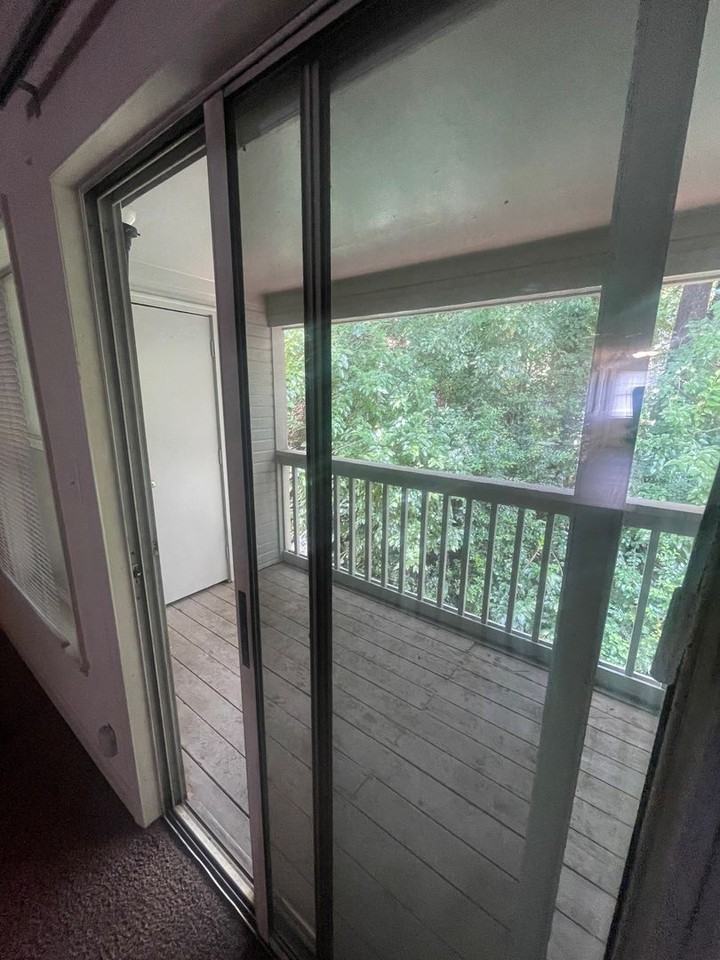 2502 Avent Ferry Rd - Photo 7 of 13