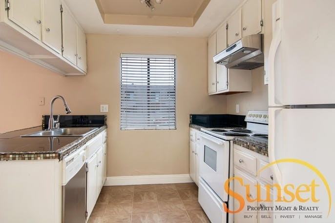 2-12. 1672 Emerald Street - Photo 5 of 20