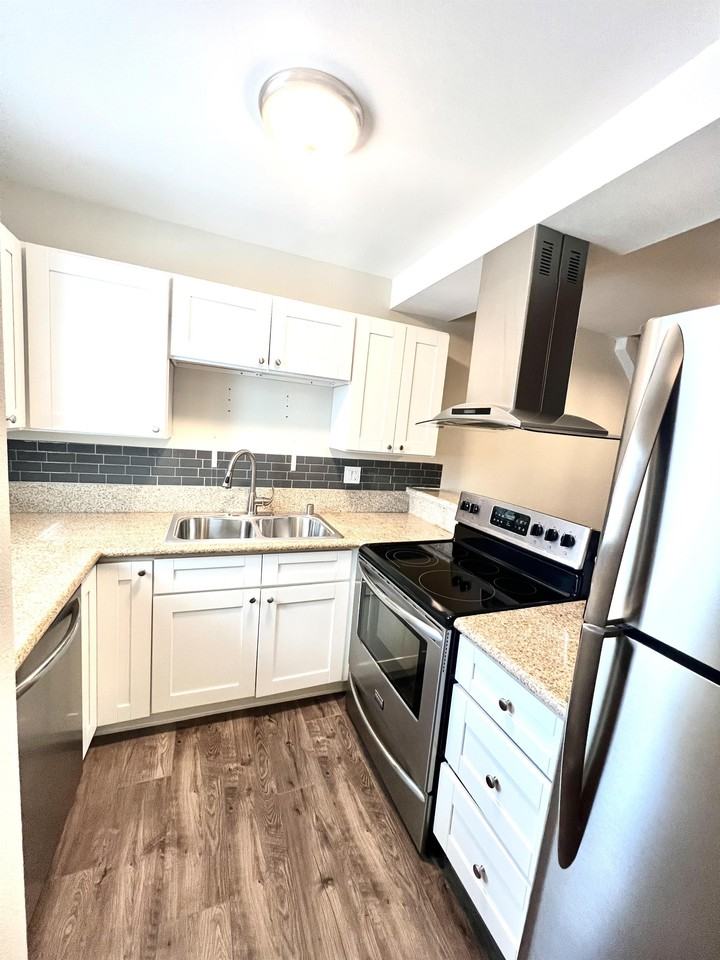 2950 La Costa Avenue - Photo 3 of 10