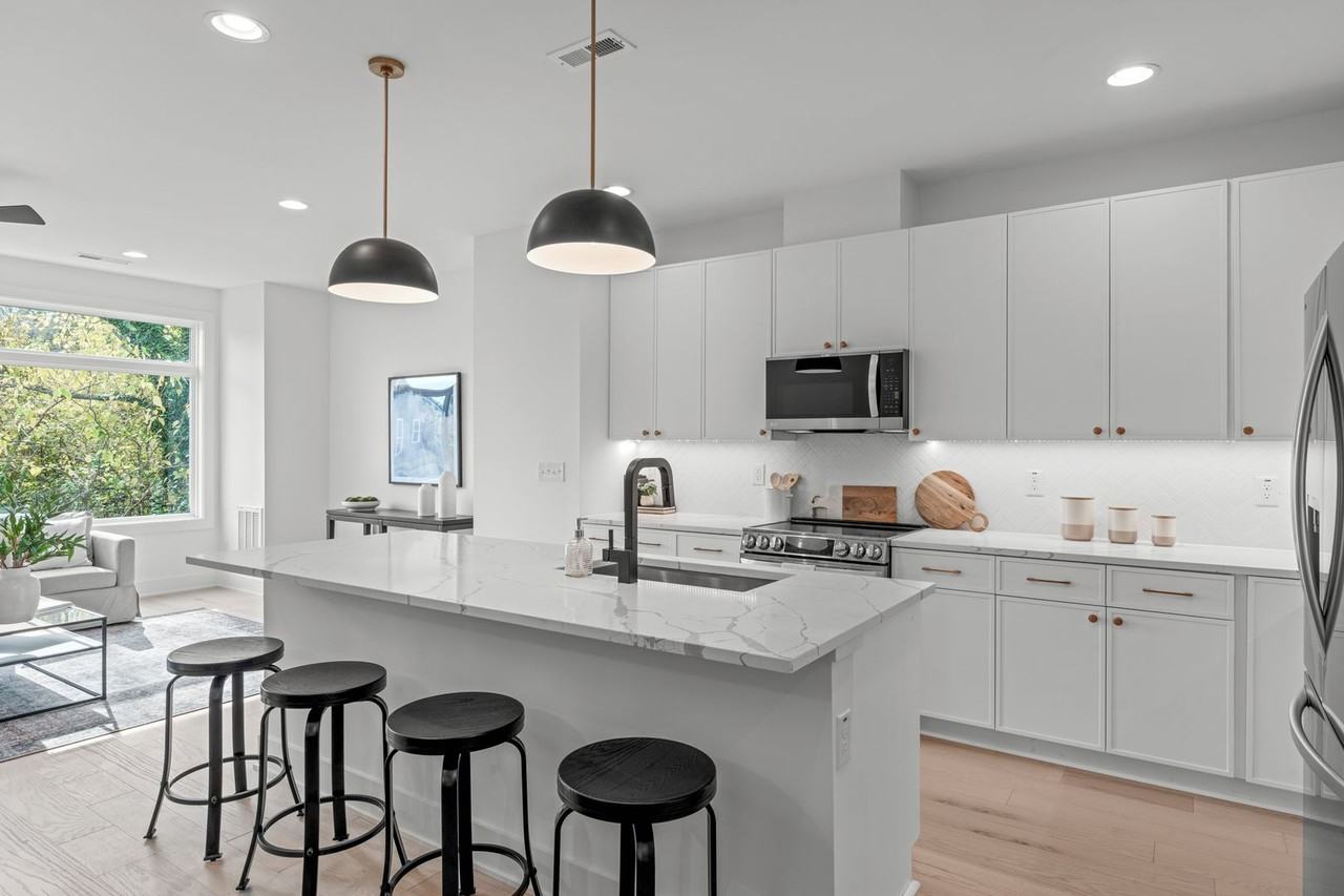 616 Rocky Knob Ct - Photo 3 of 43