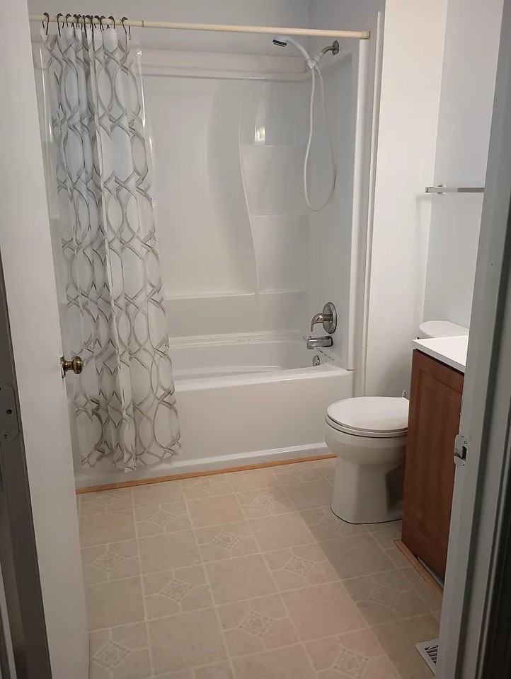 2819 Chelsea Court - Photo 2 of 10