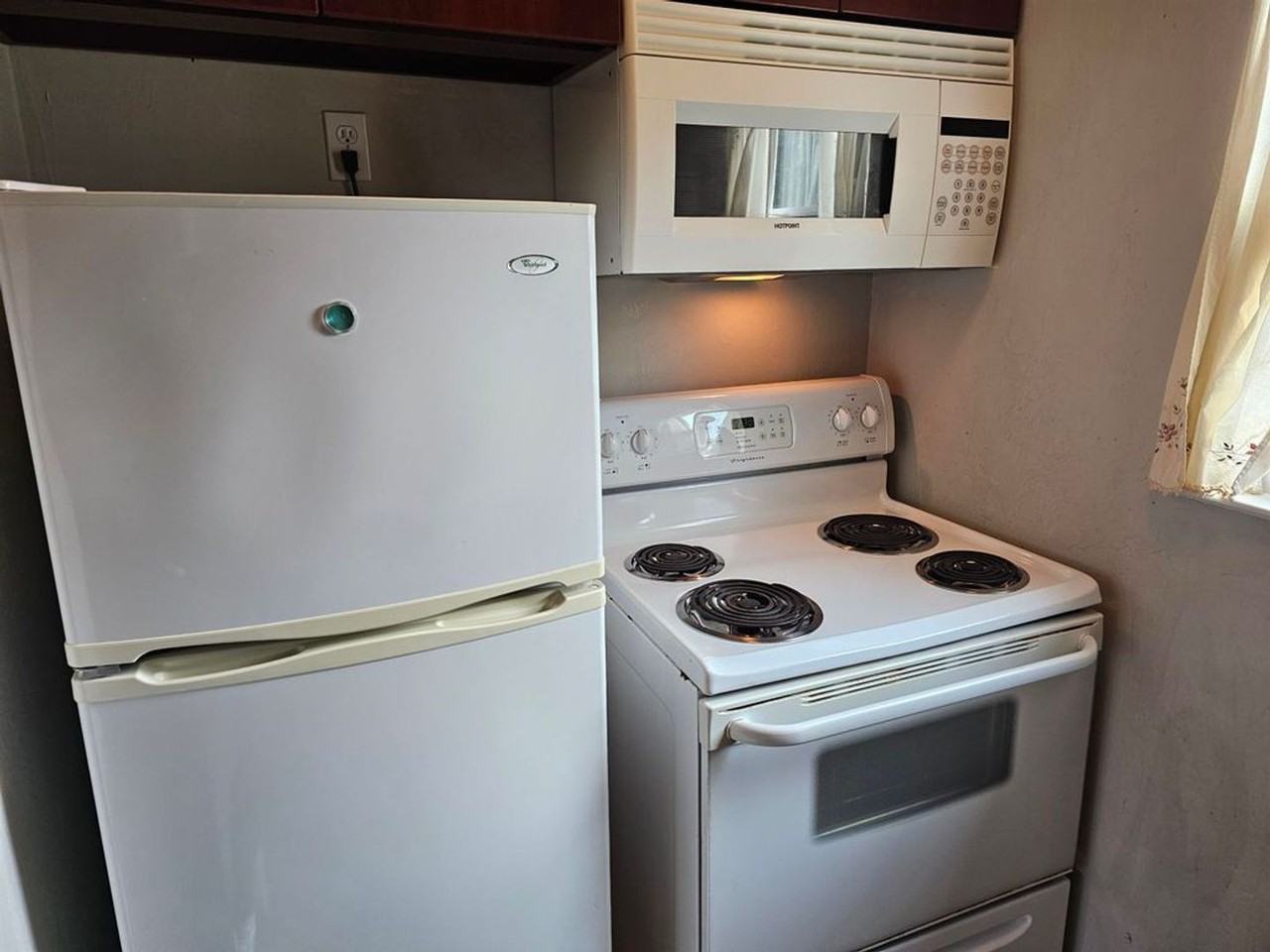 1714 Crowder Rd - Photo 3 of 10