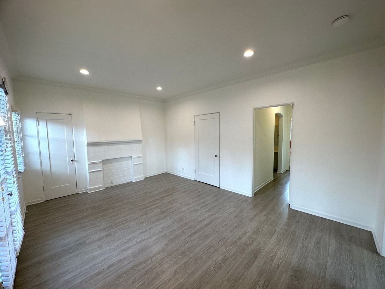 1108 Brent Ave - Photo 3 of 13