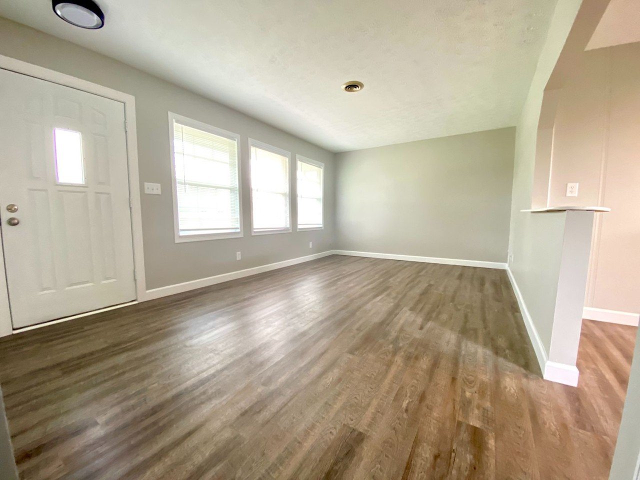 2429 Bellfield St - Photo 3 of 17