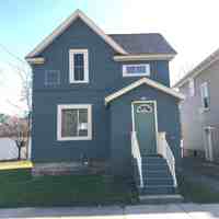 featured image of 740 Wright St