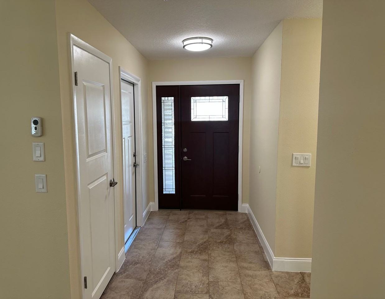 210 Foxwood Dr - Photo 7 of 28