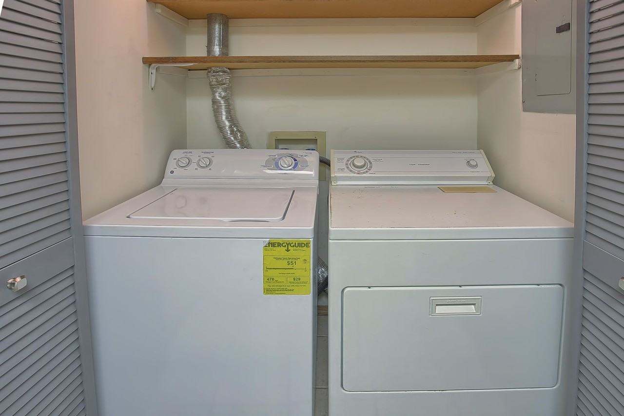 1101 Clifford Drive - Photo 3 of 26