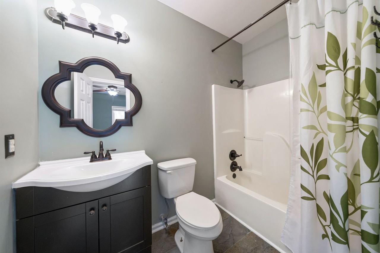 804 Gerard St - Photo 7 of 16