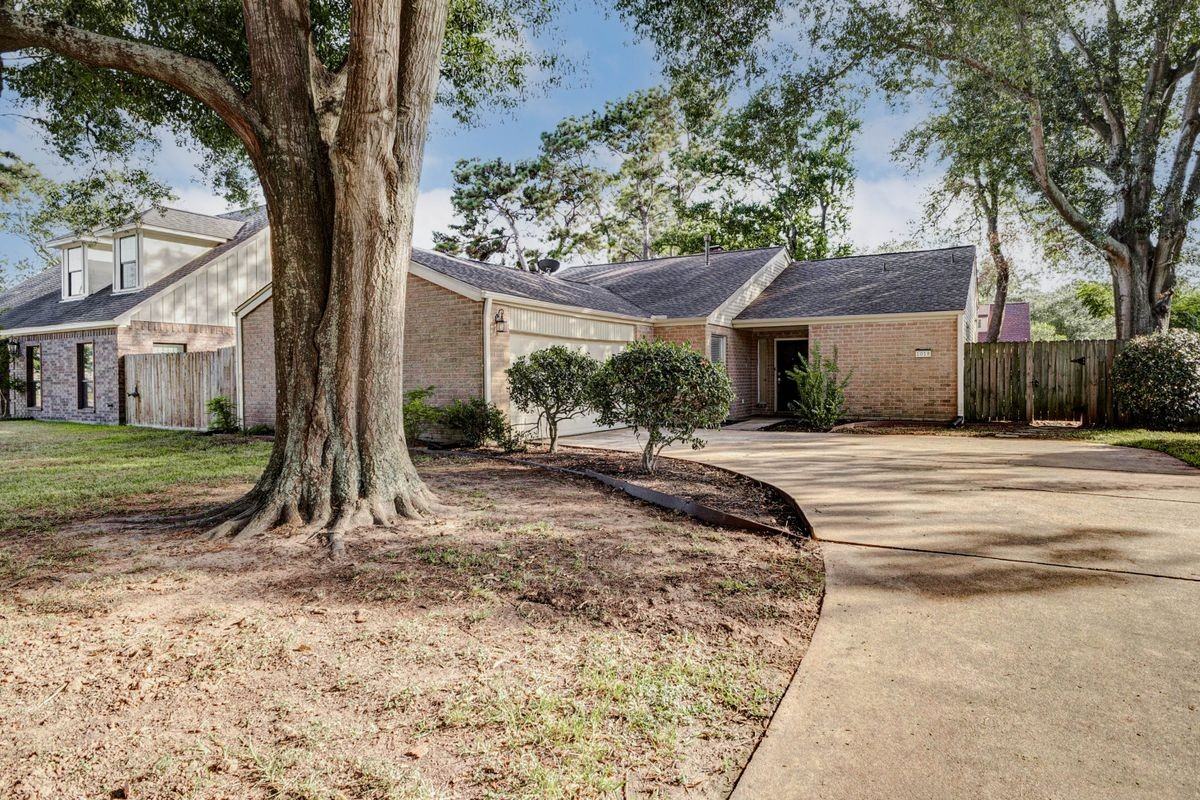 1018 Rock Canyon Dr - Photo 2 of 25