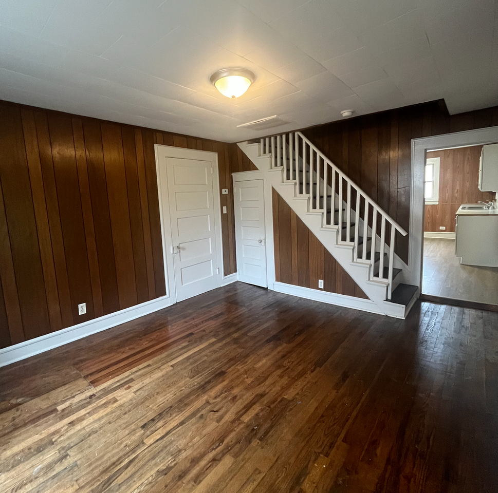 274 Buncombe St - Photo 2 of 13