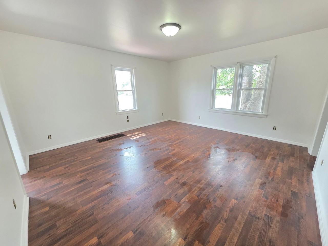 210 12th St N - Photo 3 of 15