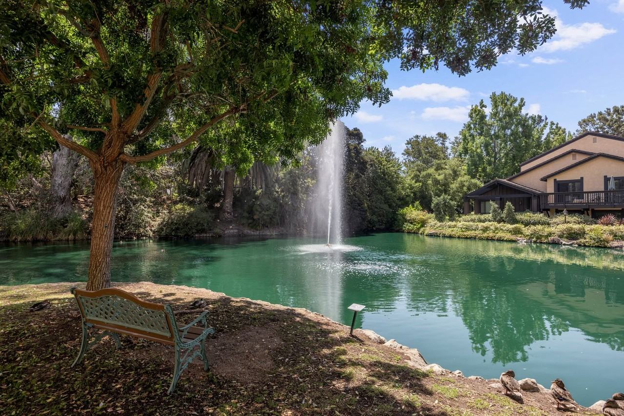 4201 Raintree Cir - Photo 3 of 22