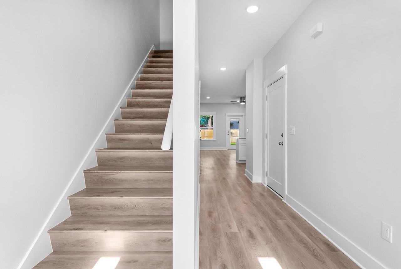 30 Harbeson Ave Ne #B - Photo 4 of 25