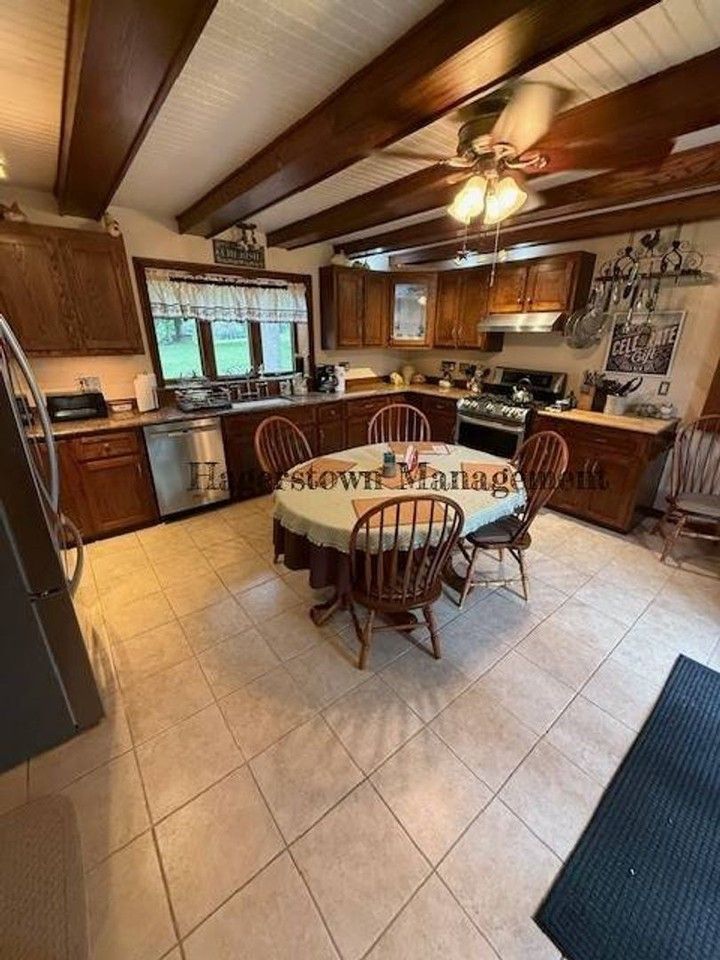 7500 Mountain Laurel Rd - Photo 5 of 19