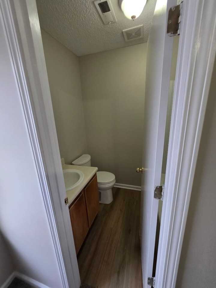 1209 Harmony St - Photo 6 of 9