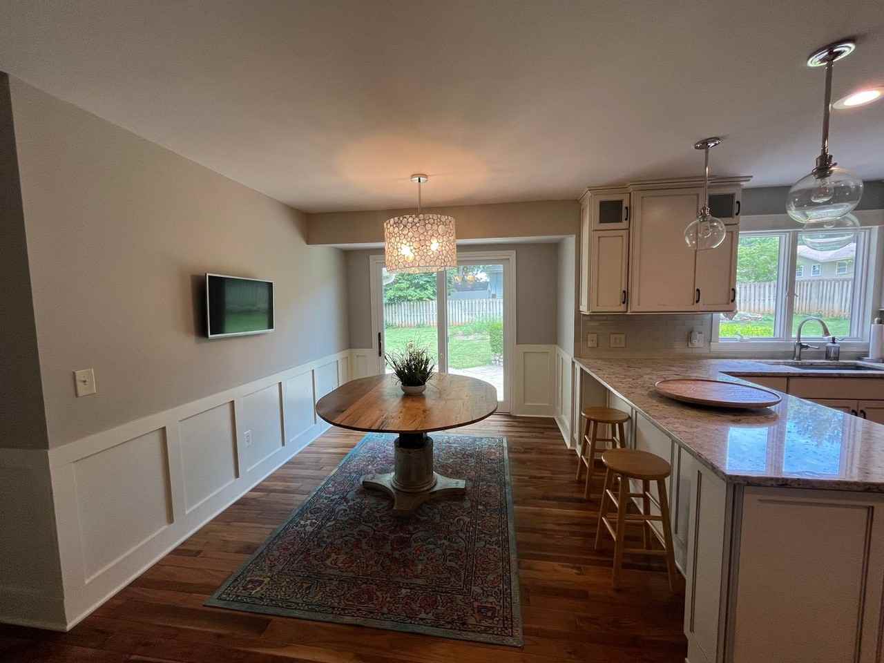 2842 S Glendale Ave - Photo 3 of 34