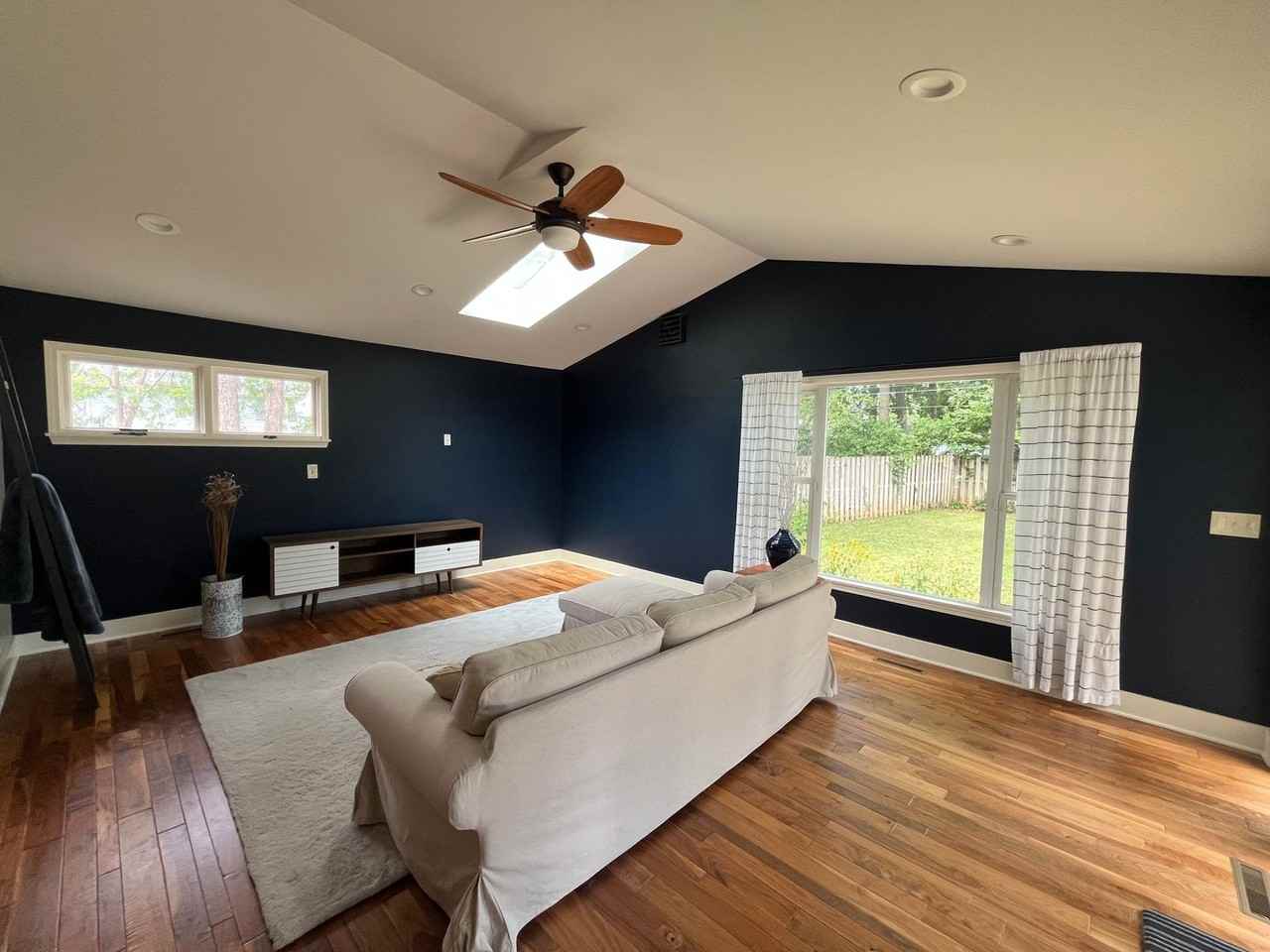 2842 S Glendale Ave - Photo 5 of 34