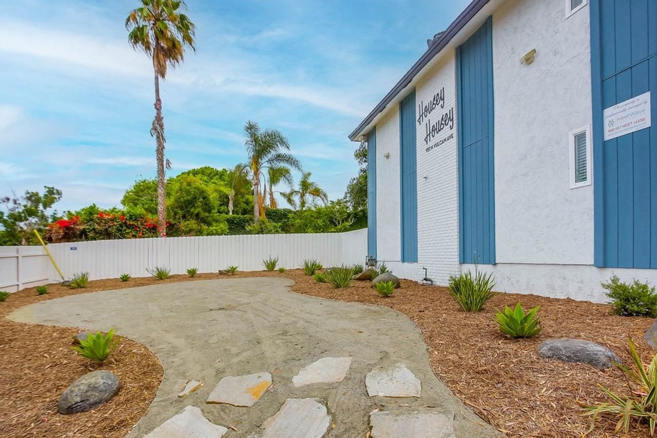 951 North Vulcan Avenue - Photo 4 of 26