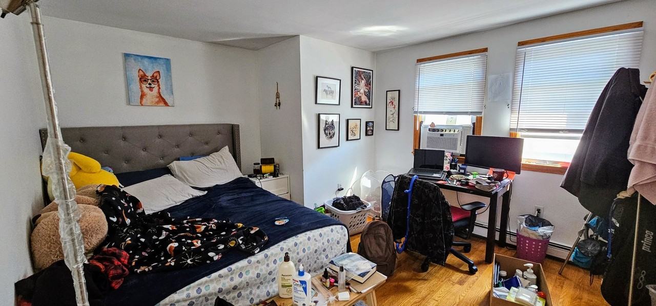 67 Brooks St - Photo 4 of 7