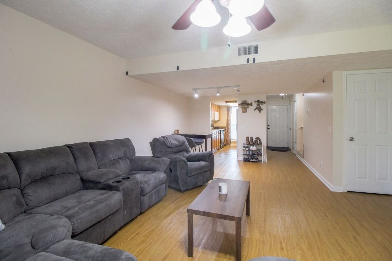 34 Knollwood Cir - Photo 5 of 23