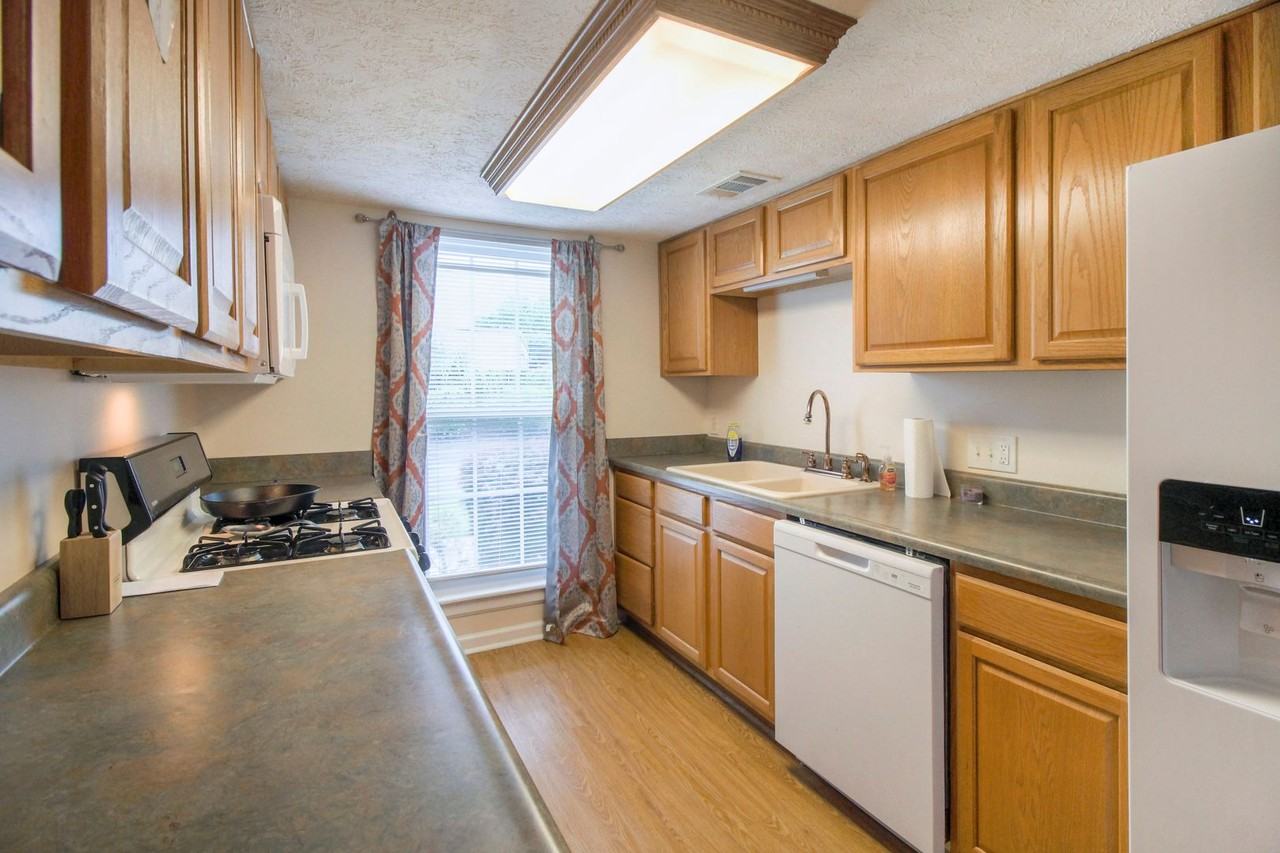 34 Knollwood Cir - Photo 7 of 23