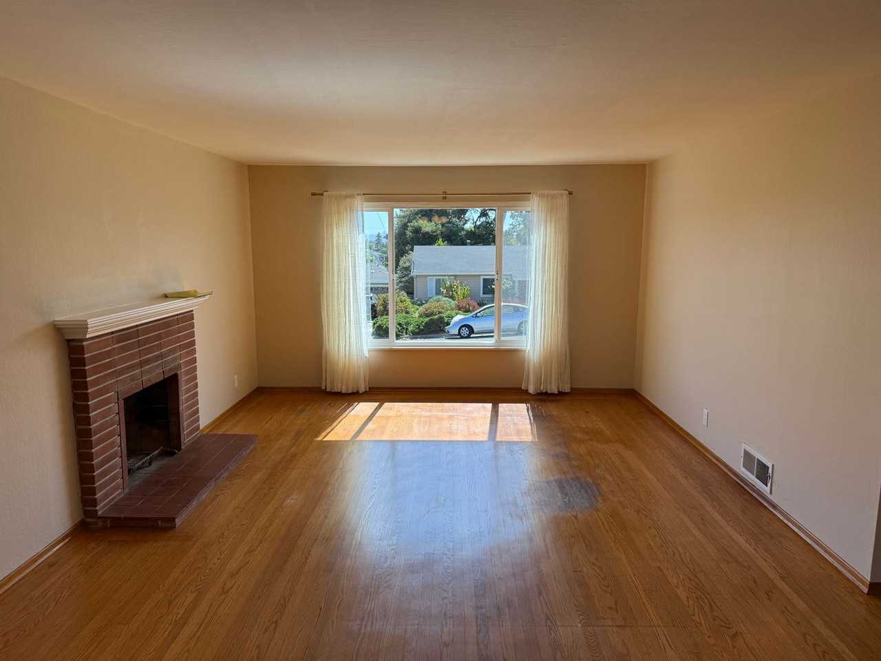 768 Yuba St - Photo 3 of 26