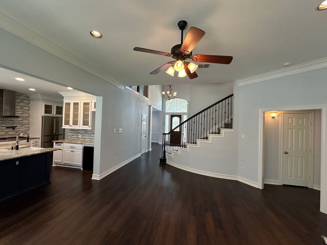 8520 Tangleridge Dr - Photo 5 of 19