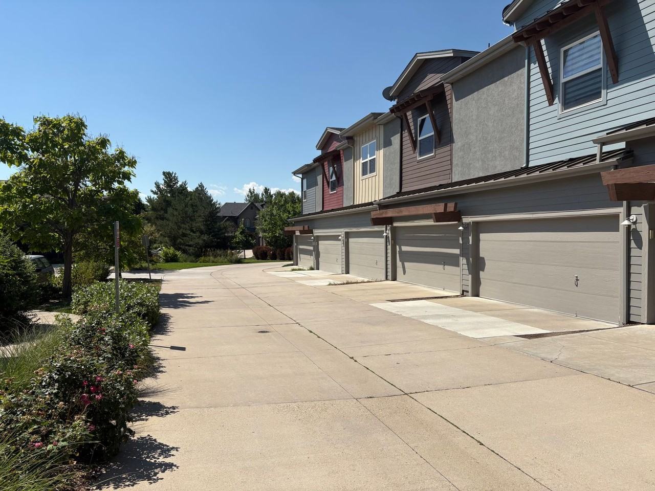 4154 Longview Ln - Photo 2 of 31