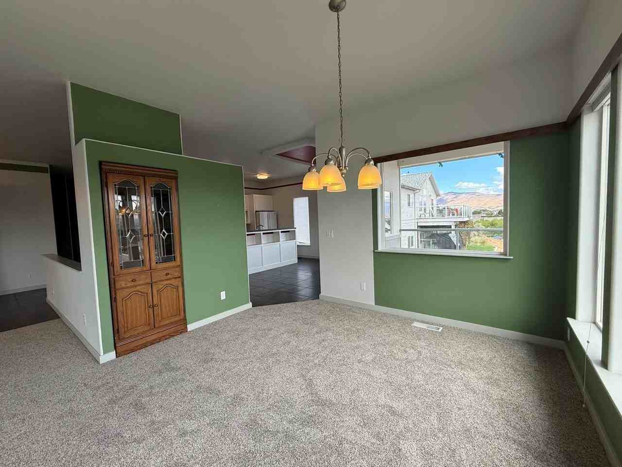 1908 Dorner Place - Photo 6 of 19