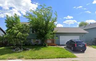 featured image of 7105 W 66th St