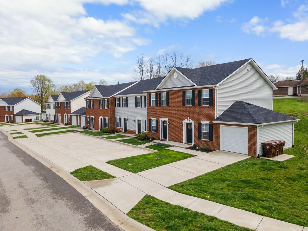 Sam Winston Way - Photo 3 of 30