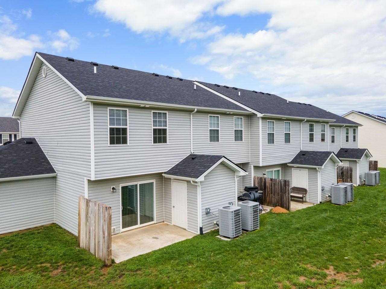 Sam Winston Way - Photo 4 of 30