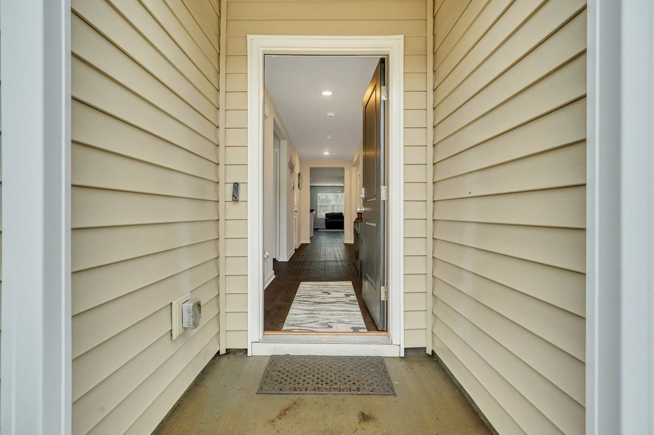 123 Tobago Cir - Photo 5 of 50