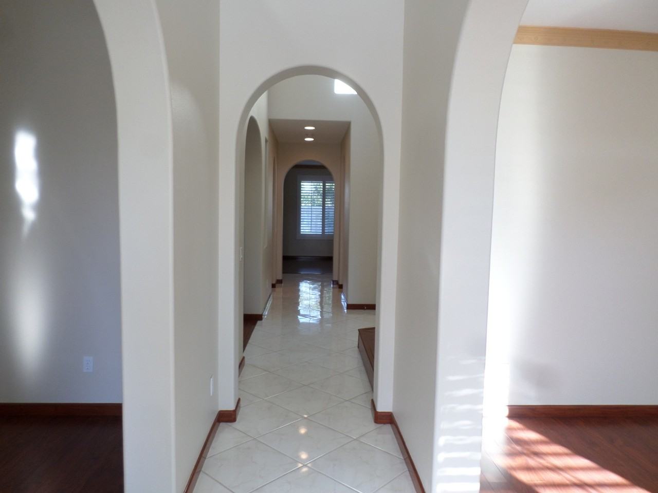 31228 Hickory Pl - Photo 3 of 31