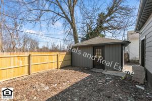 featured image of 2144 Edgehill Ave