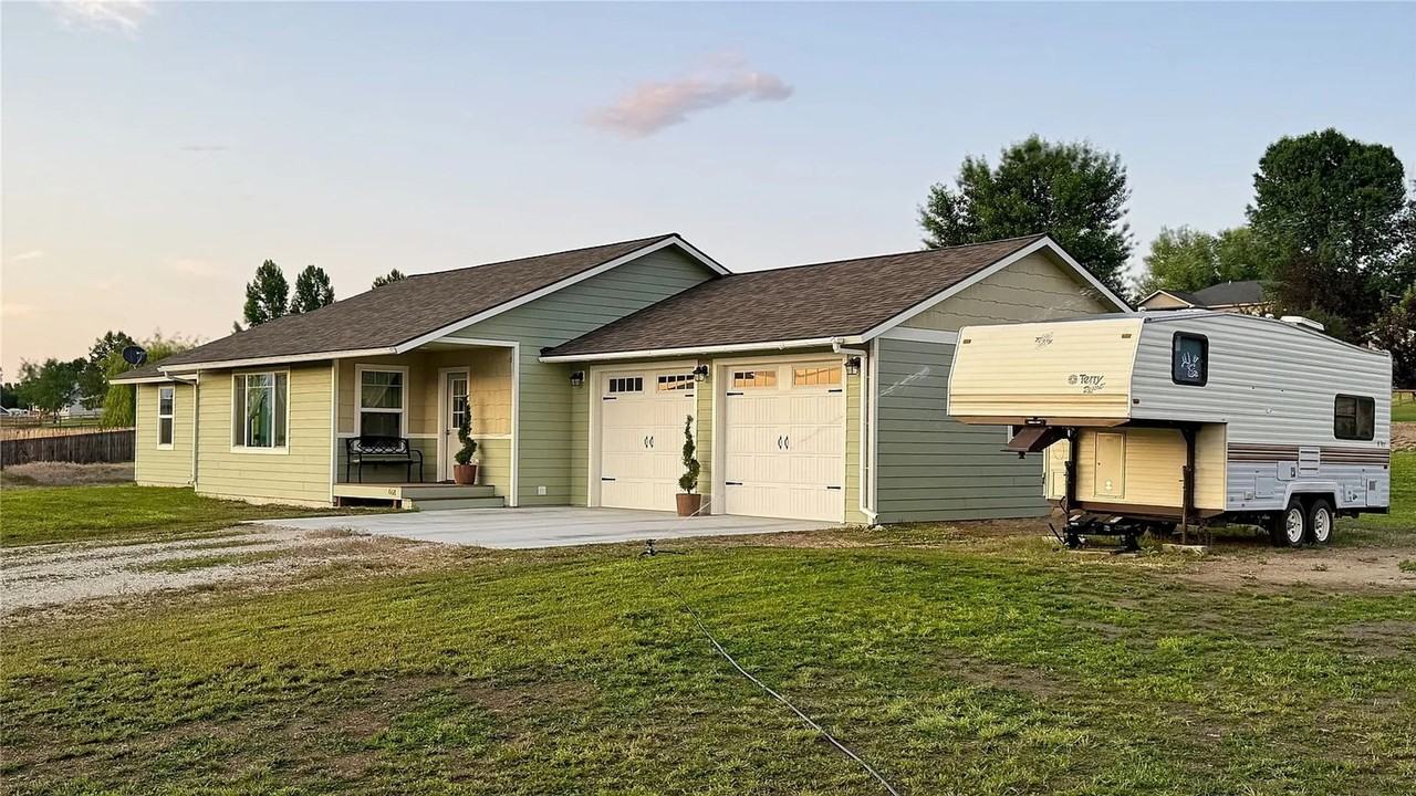 668 Winding Creek Trl - Photo 3 of 40